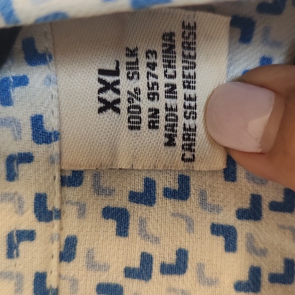 Vintage Silk Circa 1969 Men's Blue and White Button Up 100% Silk Shirt Size XXL - Picture 7 of 9